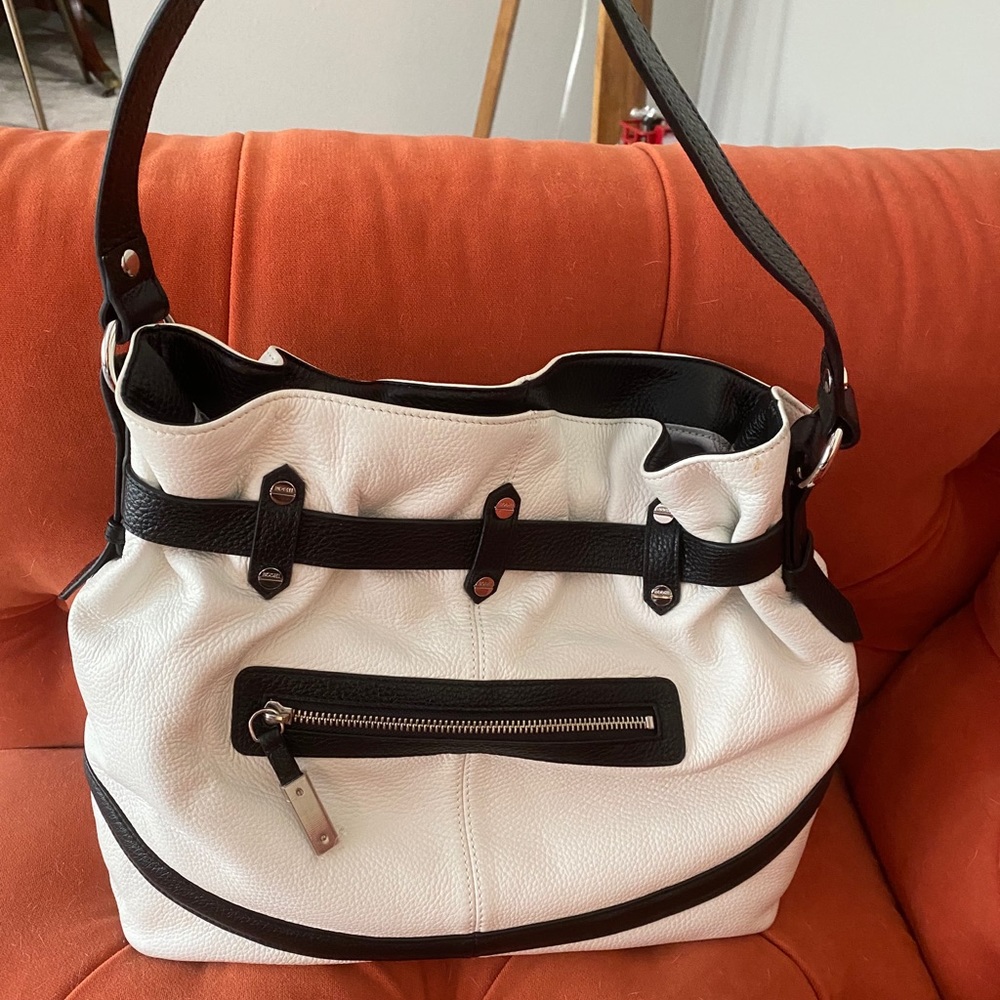 NWT Brand new Bodhi White Leather Purse